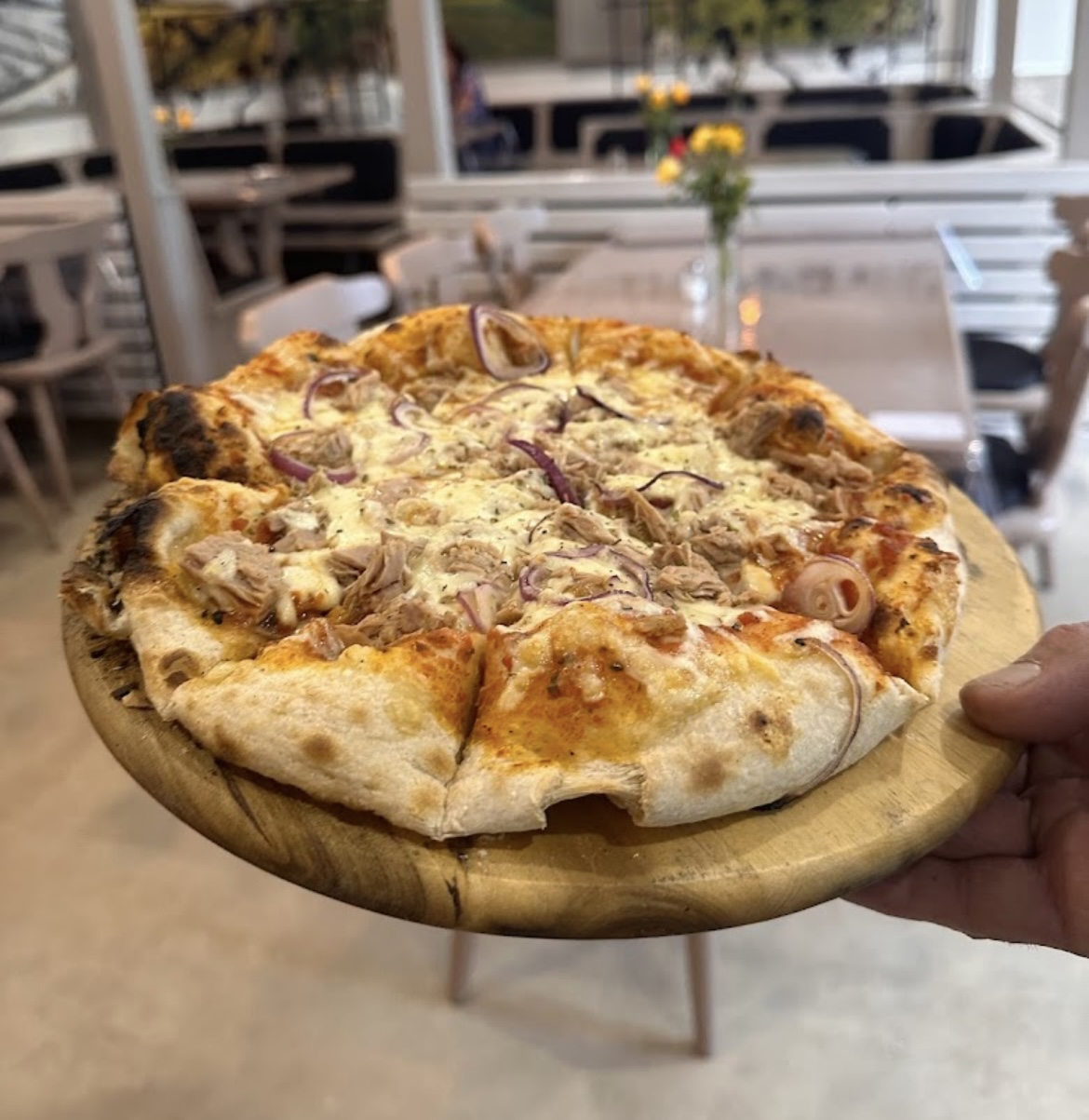 Frisch gebackene Pizza